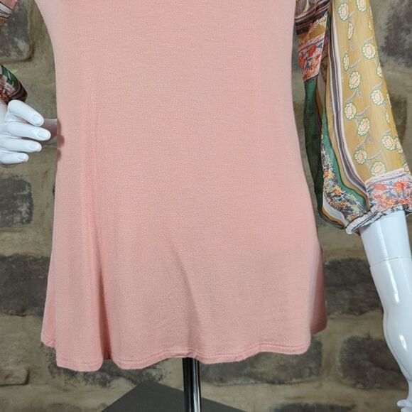 Les Amis Top Woman's Size Small Pink Raglan Sheer Sleeves Boho Print 3/4 Sleeve - Picture 4 of 14